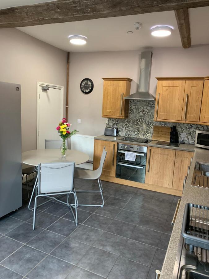 Studio Double. Own Bathroom, Shared Kitchen Bewdley Bagian luar foto